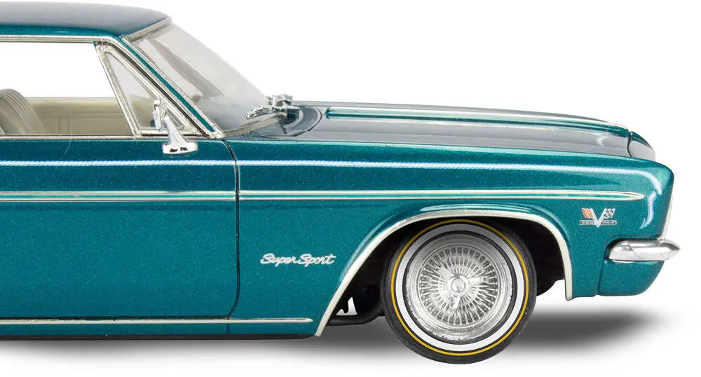 26056-1966-chevy-impala-ss-1.webp
